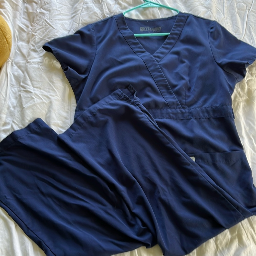 Greys Anatomy Navy Scrubs